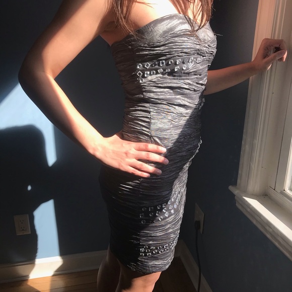 🆕Grey strapless roughed gem detail cocktail dress - Picture 2 of 4